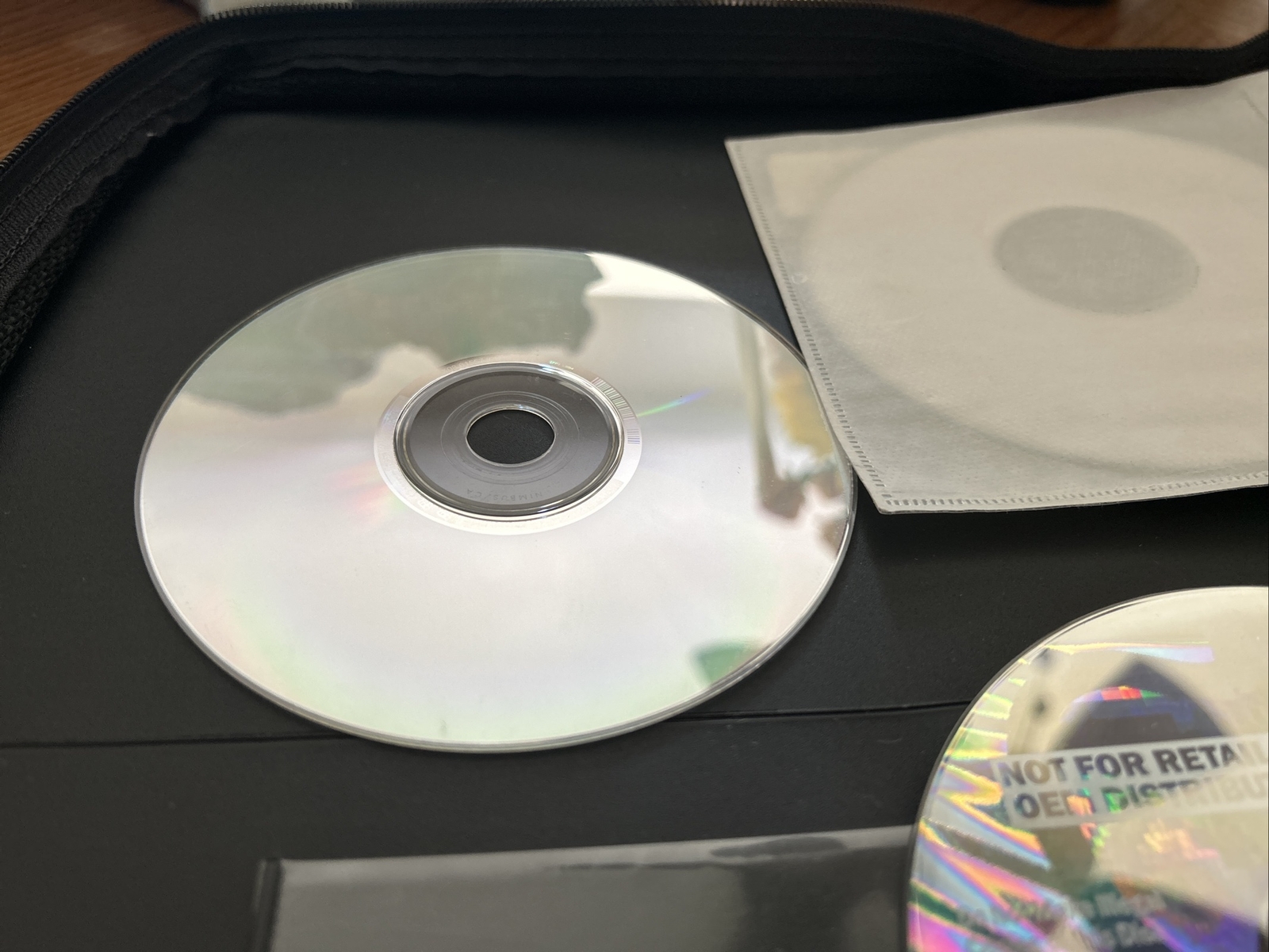 Microsoft TechNet Plus Binder +6 Software CDs XP & Office 2003 Business Manager