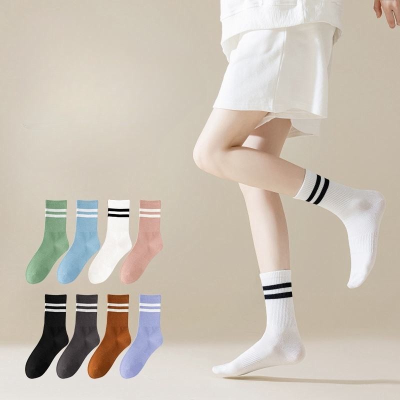6 Pairs Women Crew Socks Cotton Soft Comfortable Size M – Random Colors