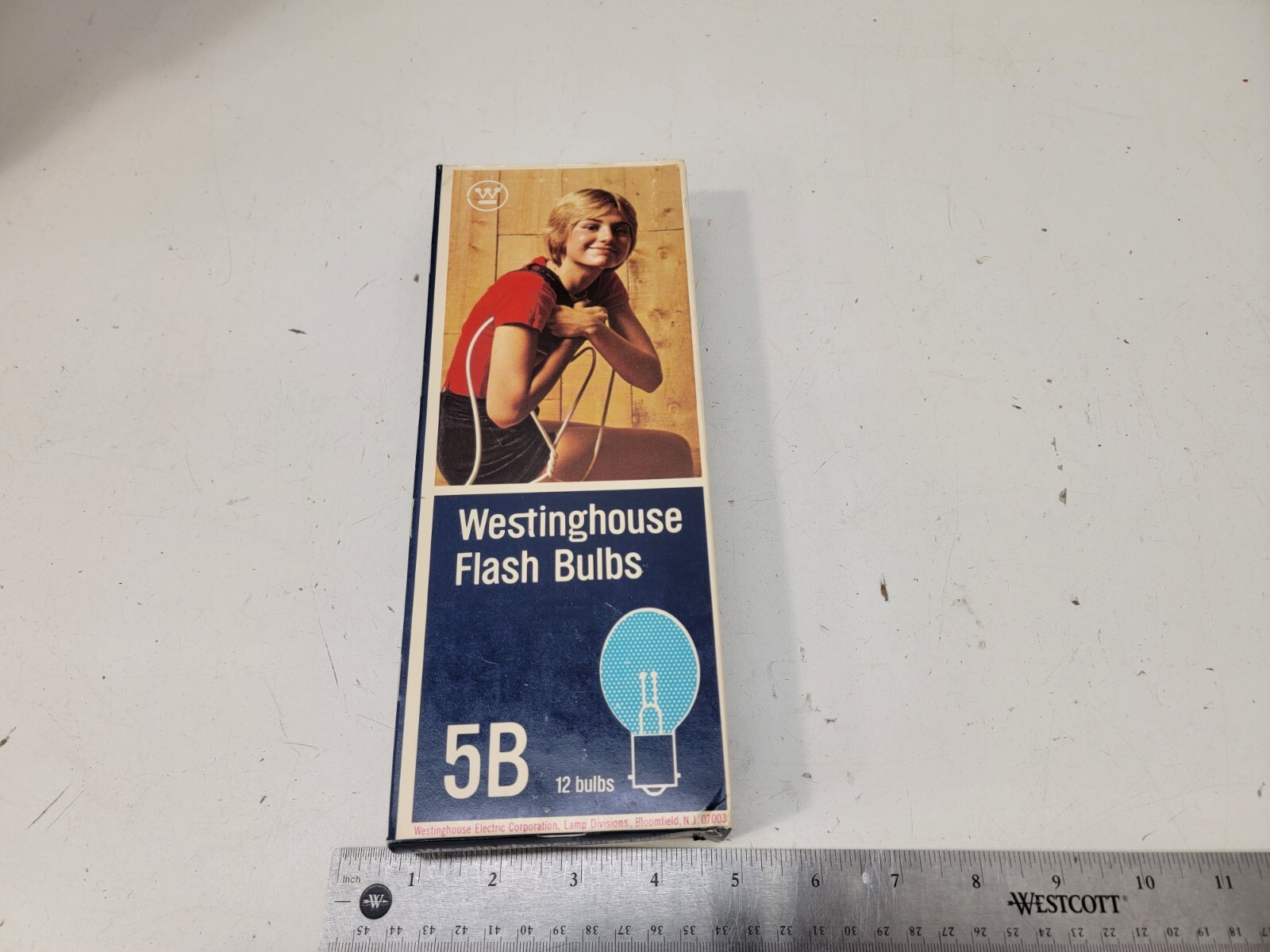 New Old Stock Vintage Flash Bulbs Westinghouse 5B In Original Box of 12 Bulbs