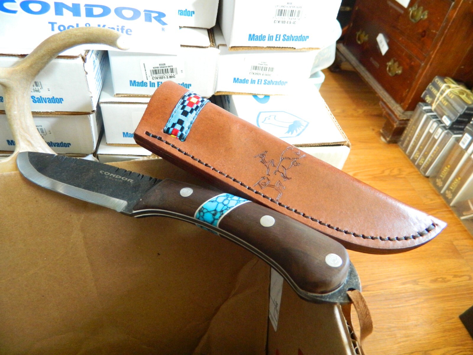 CONDOR CUTLERY THE BLUE RIVER KNIFE 9 1/4" WALNUT & TURQUOISE HANDLE 1095 BLADE