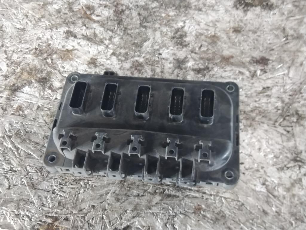 Replaces Q21-1142-001-001 2020 KENWORTH T680 CHASSIS CONTROL MODULE (CCM) ,  GA