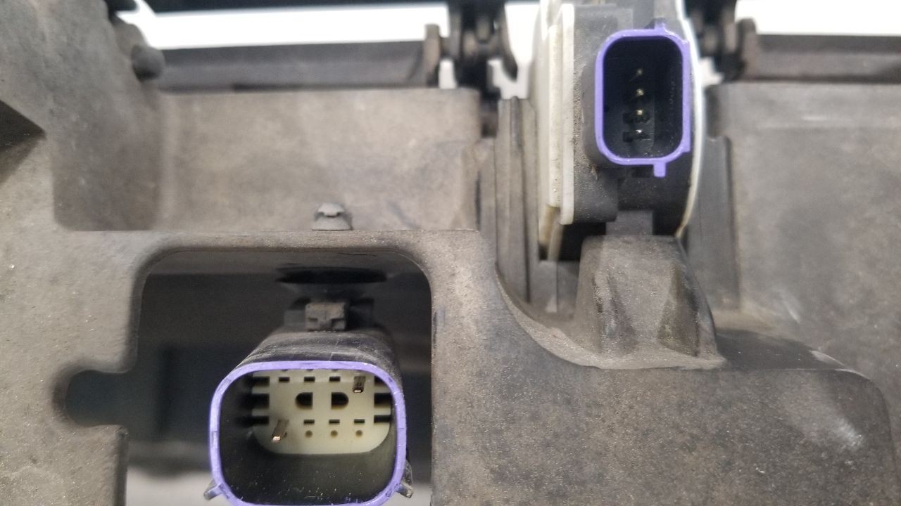 17 FORD F150 5.0L UPPER AIR SHUTTER ASSEMBLY