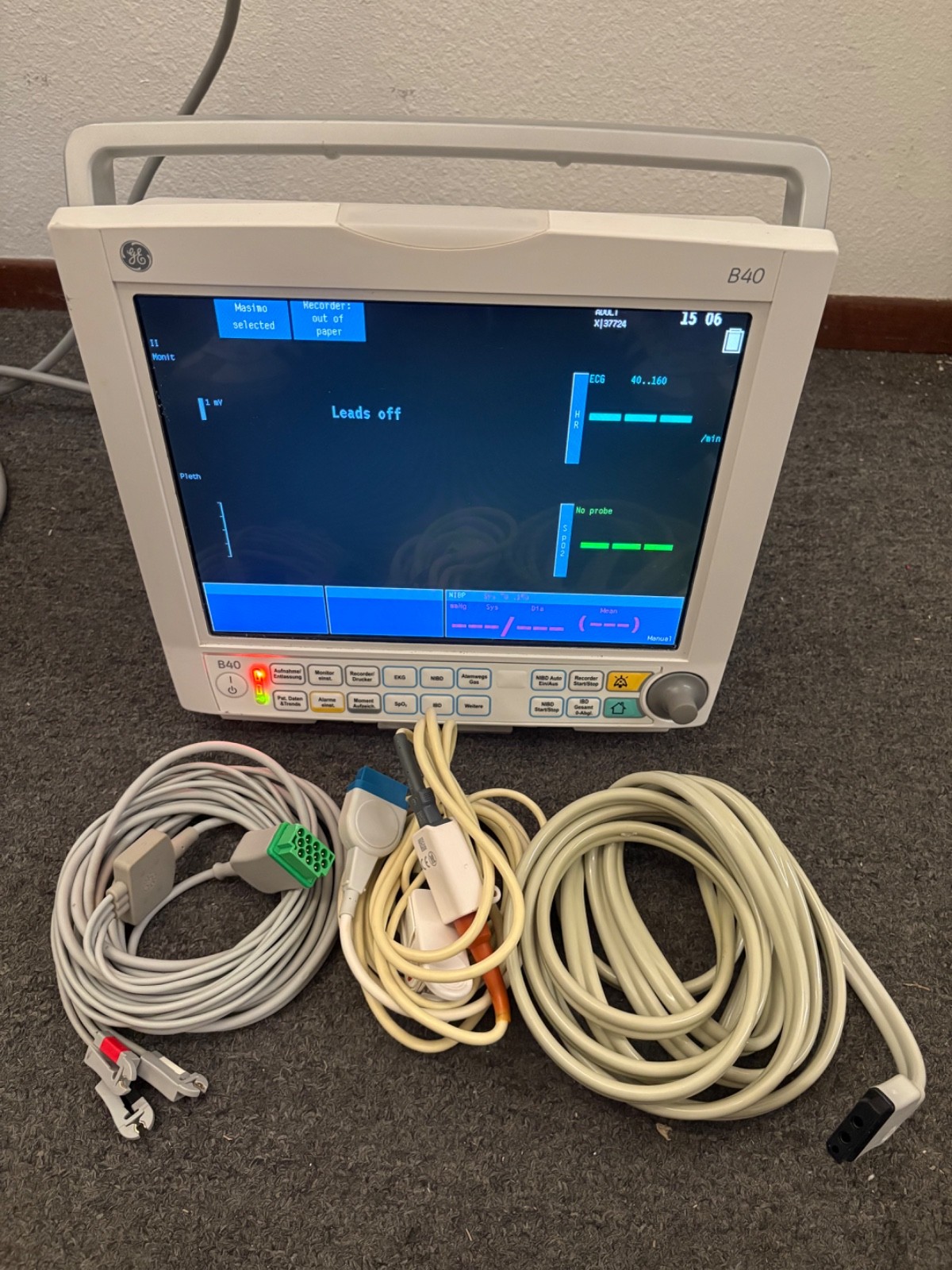 GE B40 Patient Monitor with Masimo Set Port and SPO2, ECG, NIBP Cables