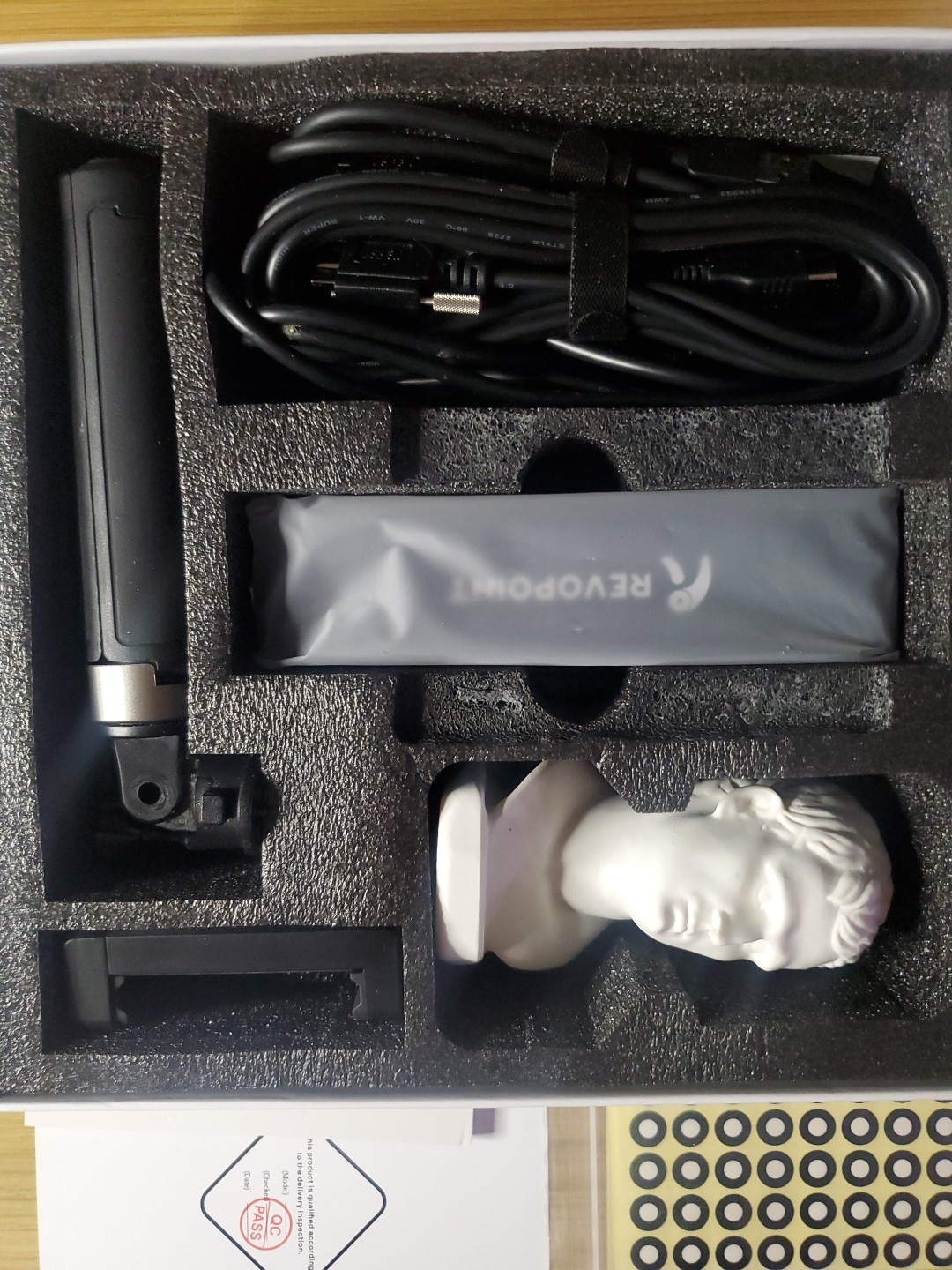 Revopoint POP 2 Handheld 3D Scanner – Excellent Condition!