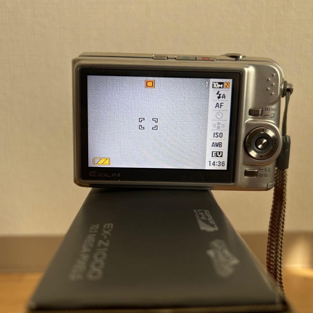 Excellent Condition CASIO EXILIM EX Z1000 Compact Camera Digital Camera