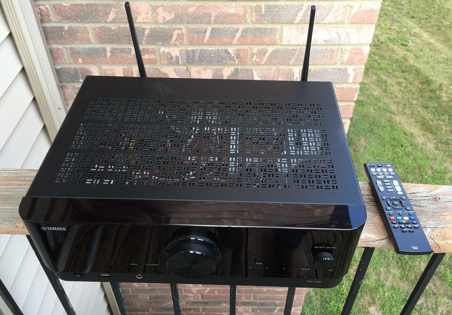 Yamaha RX-V4A 5.2 Channel 8K Ultra HD DOLBY DTS-HD AV Home Theater Receiver