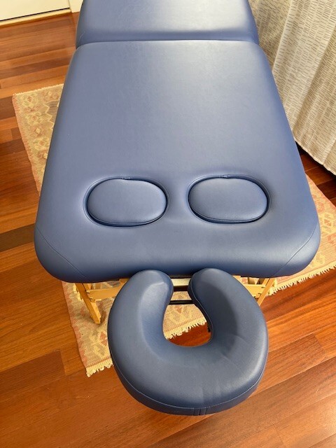 Custom Craftworks Athena Massage Table Ultra Leather Touch Response Memory Foam