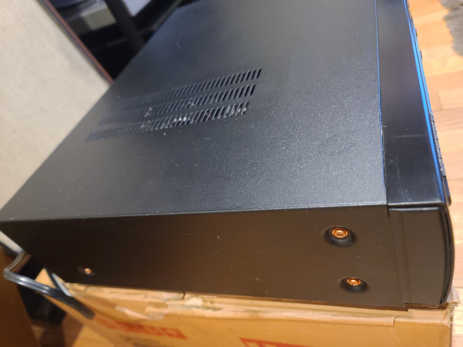 Marantz AV Preamplifier/Tuner AV550 Japan