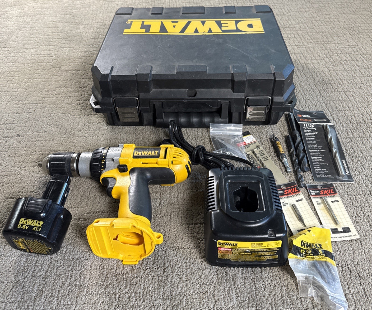 Dewalt DW980 Heavy Duty 1/2" Cordless Drill Driver w 1 Battery Bits Charger Case