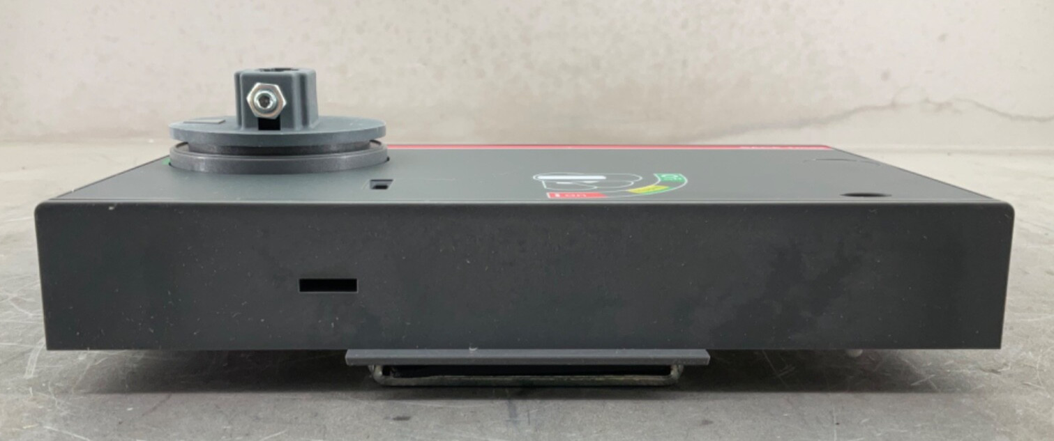 NEW ABB TMAX KXT7RHEB BASE FOR ADJ ROTARY HANDLE FIXED WITHDRAWABLE XT7