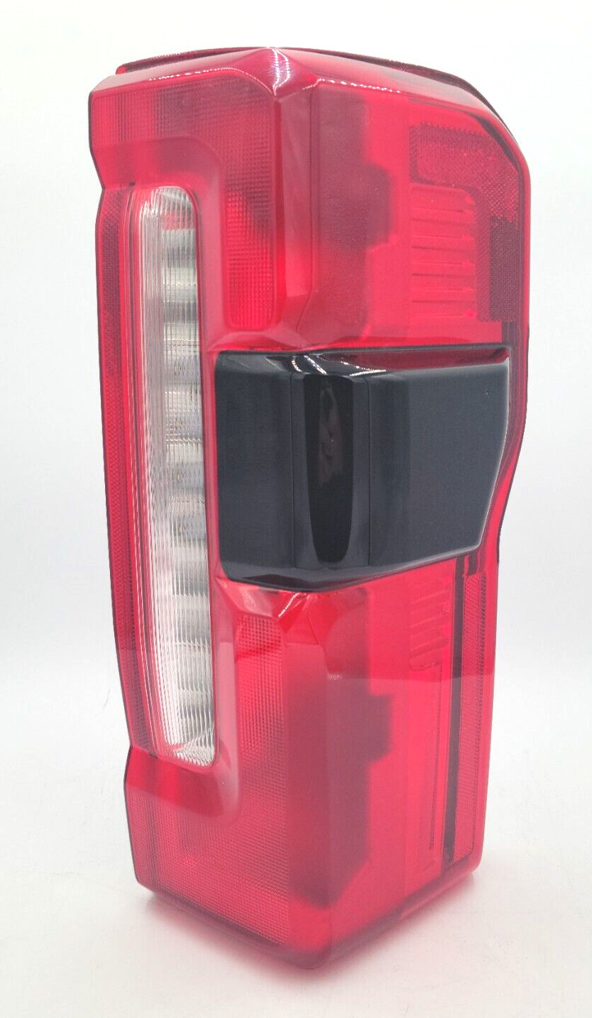 OEM 2023-2024 Ford F-250 Right Passenger LED Taillight w/ BLIS - PC3B-13B504-B