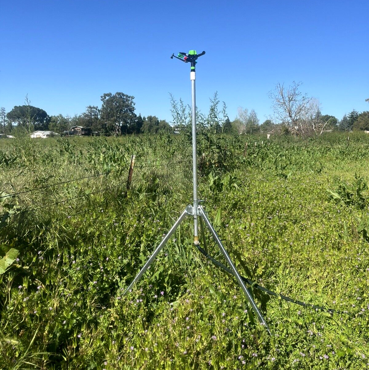 BEST TRIPOD & YUZUAK ATOM 14W SPRINKLER ONLY 29 PSI NEEDED BEAUTIFUL COVERAGE!