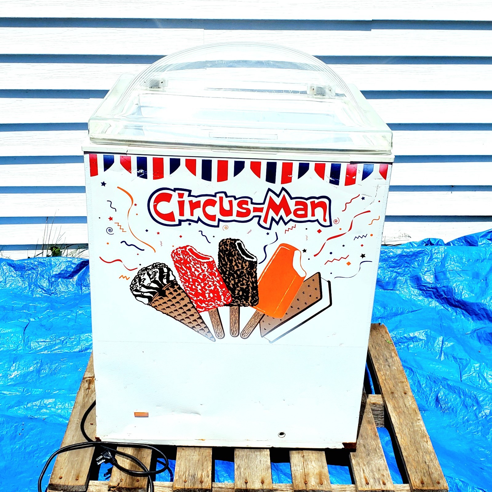 Vintage Circus Man Commercial Ice Cream Freezer CLEAN and Fast Cold Barely Used