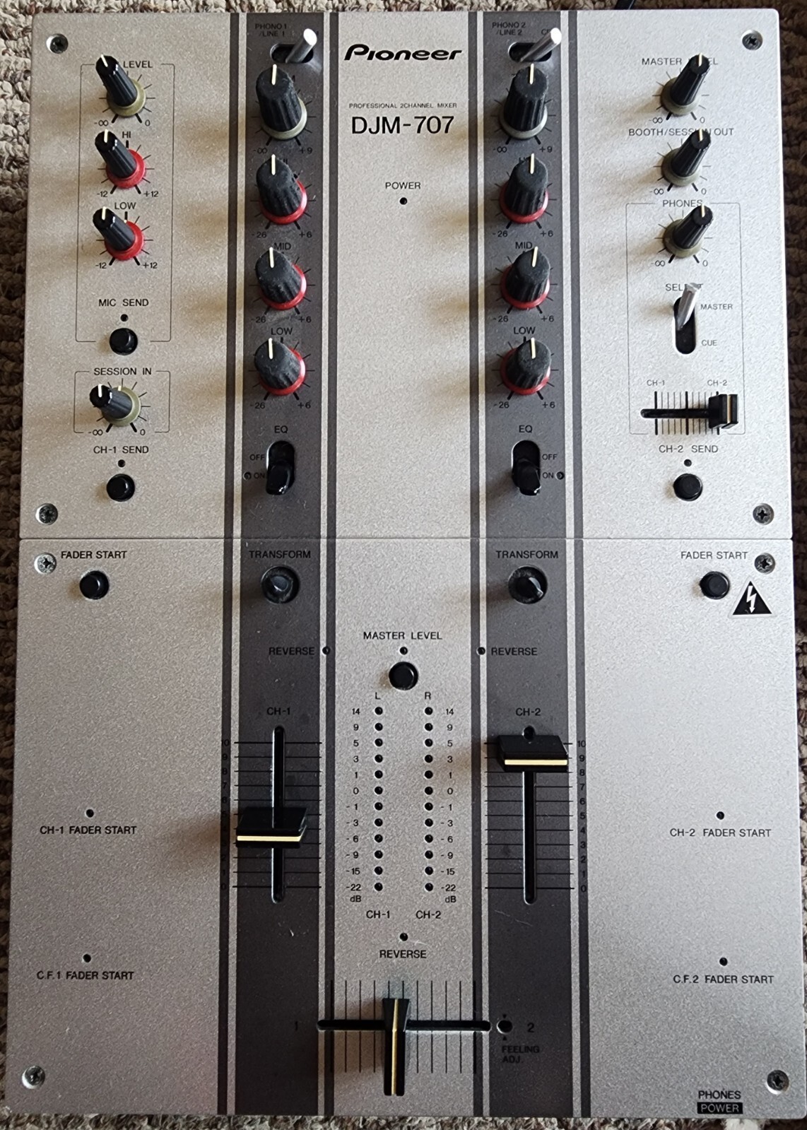 Pioneer DJM-707 | 2Channel DJ Mixer & Rane SL3 combo