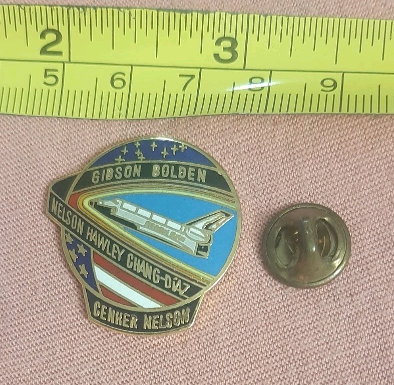 NASA Space Shuttle STS-61C Lapel Pin Gibson Bolden Nelson Hawley Chang Diaz