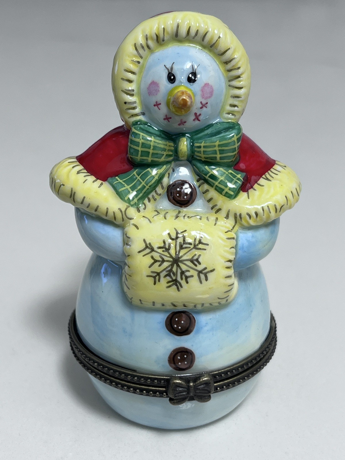 Vintage Ceramic Snow Woman / Mrs Frosty Snowman Trinket Box