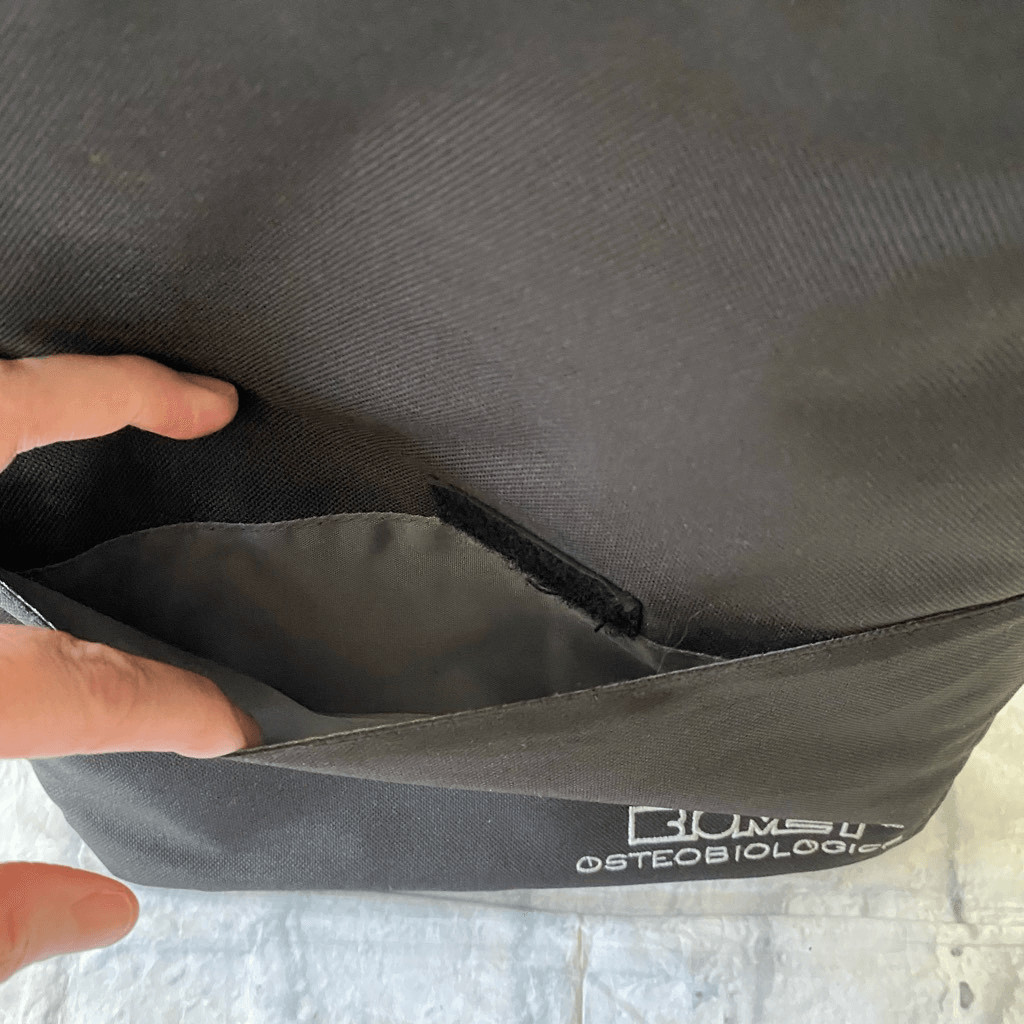 Laptop or work bag w/one main compartment and multiple inner & outer pockets