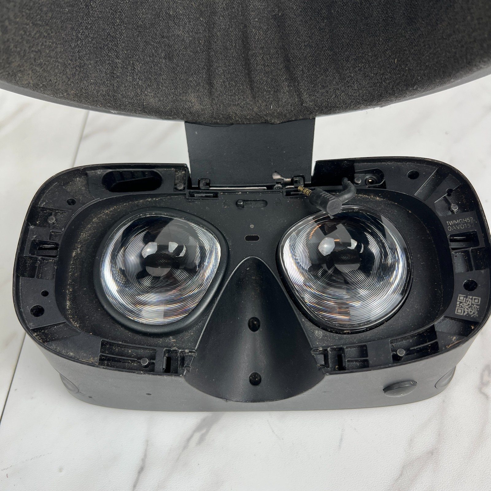 UNTESTED Lenovo Oculus Rift S Powered VR Gaming Headset, 2 Controllers, Sensor