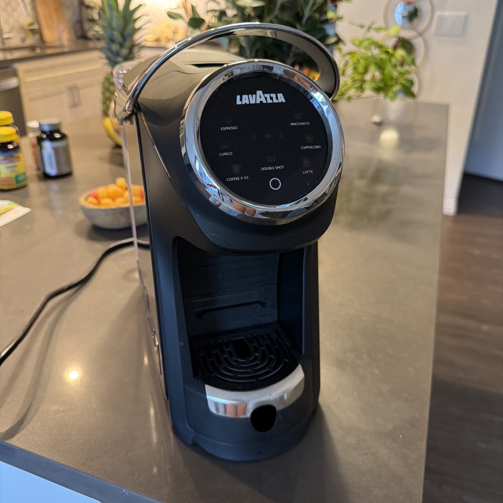 LAVAZZA CLASSY PLUS COFFEE MAKER / SINGLE SERVE ESPRESSO LATTE CAPPUCCINO