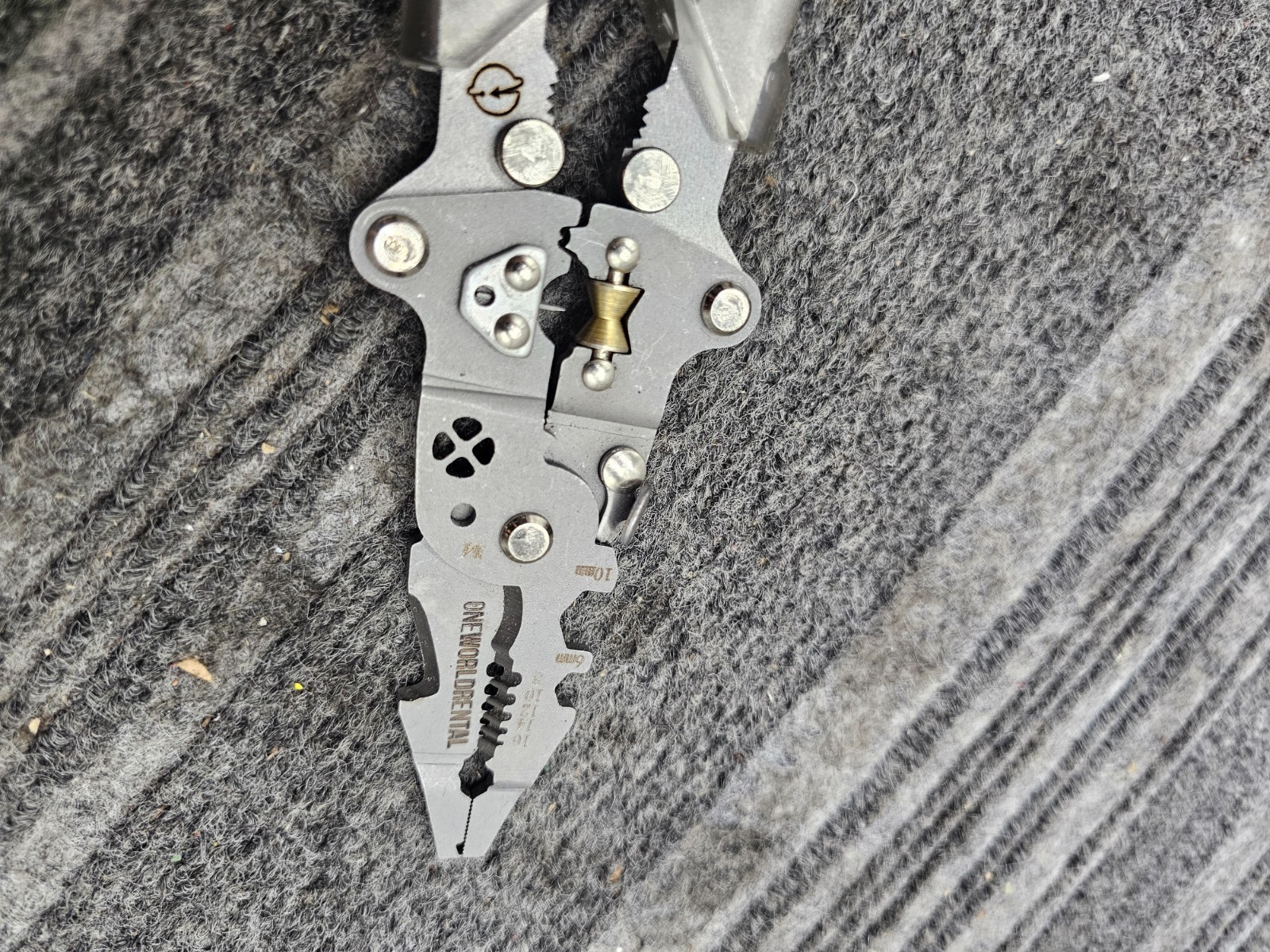 (QTY 2) Multifunctional 18-in-1 Ｗire Stripper Foldable Wire Stripper Plier Tool