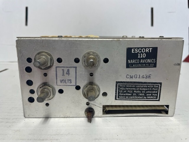 Narco Escort 110 Nav/ Comm, Untested, No Tray, Knobs Work, For Parts