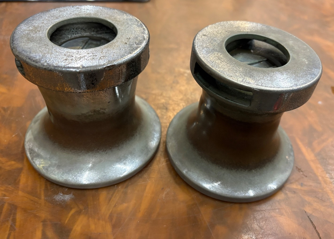 VINTAGE SOUTH COAST SINGLE SPD WINCH CHROME OVER BRONZE BASE DIA 4" H 3 5/8"...