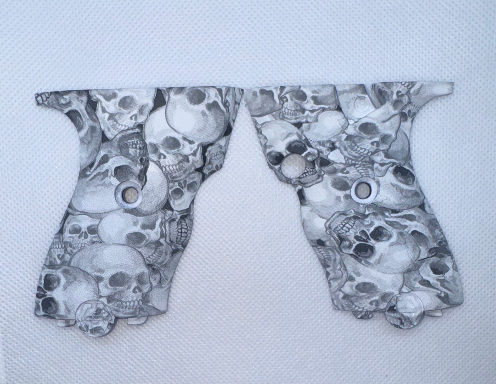 Hi Point Grips. Skull Pattern. Fits C9 (9MM) & CF380 (.380 ACP) Pistols