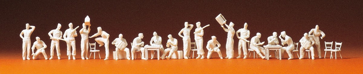 HO Preiser Military Figures # 16500  UNPAINTED WWII German Tank Crew Resting