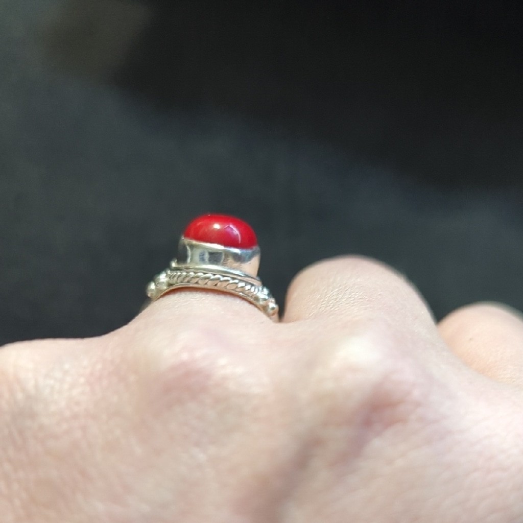 Silver Plated Red Coral Gemstone Oval Chunky Statement Ring - Size 6.5