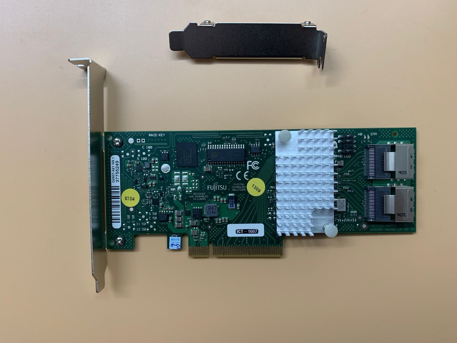 LSI 6Gbps SAS HBA Fujitsu D2607-A21 FW:P20 9211-8i IT Mode ZFS FreeNAS unRAID