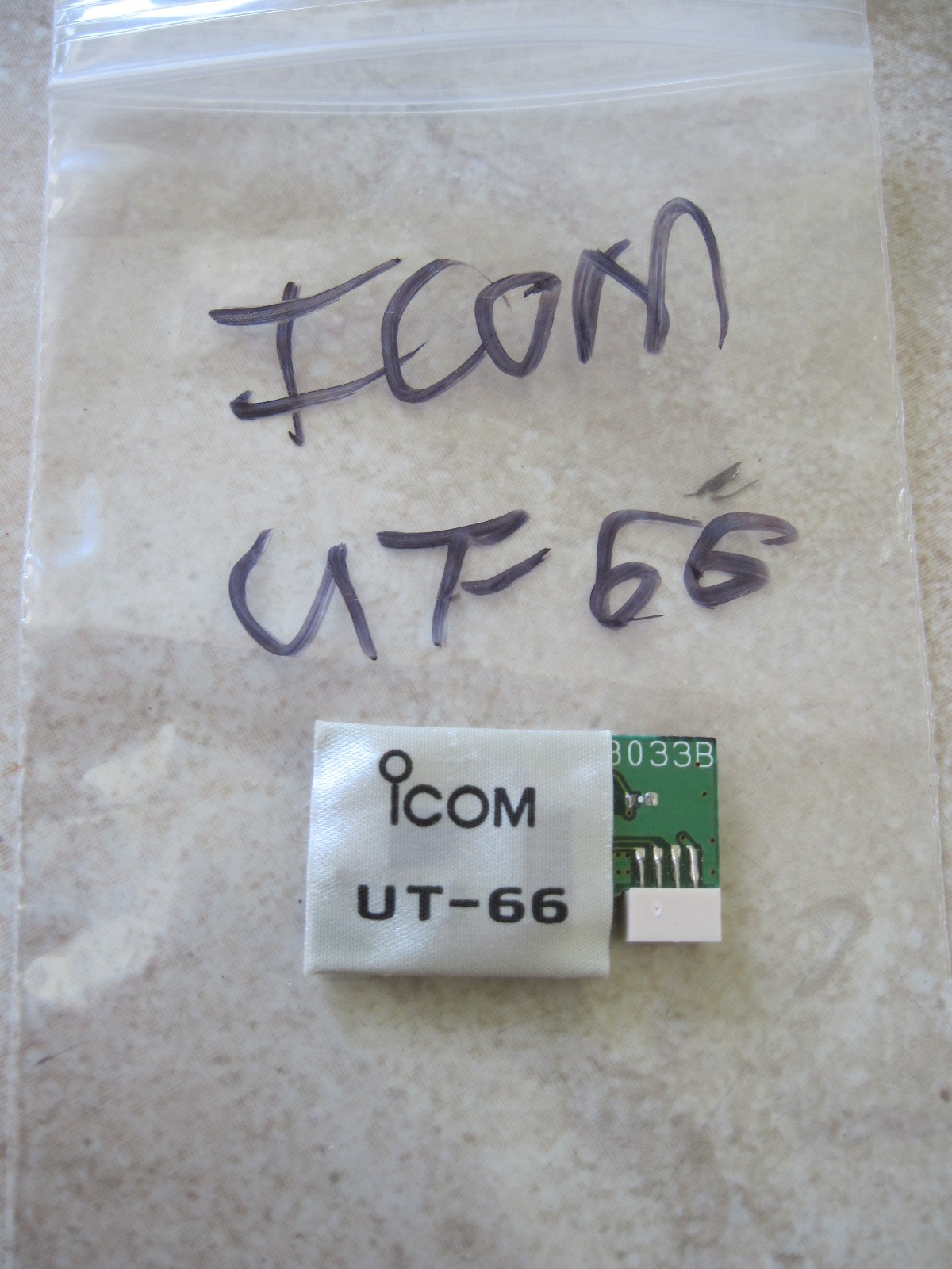 RARE Icom UT-66 Voice synthesizer unit in Excellent shape working as it should