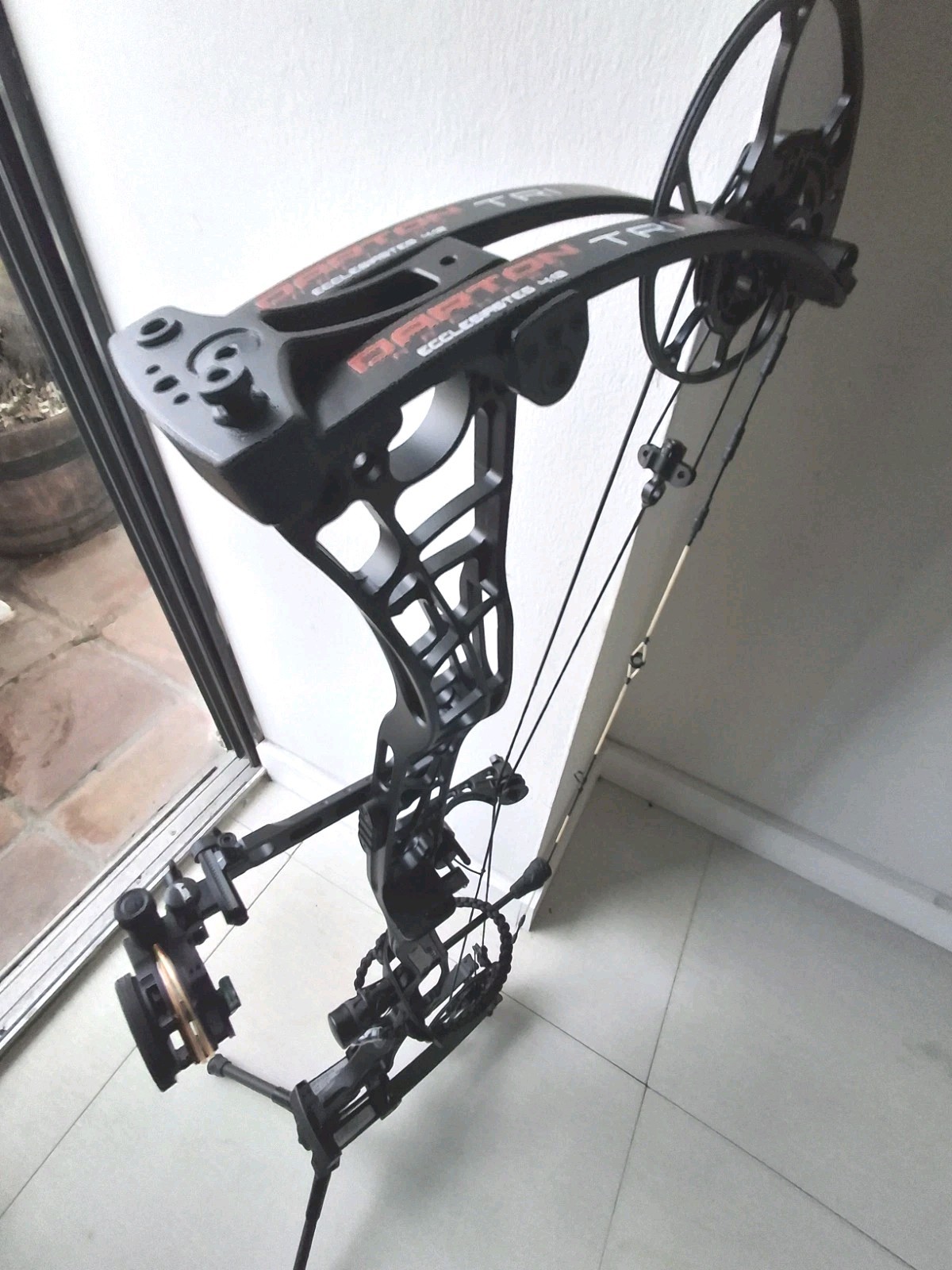 Darton TriTech RH 33' - 70' Black. QAD rest.