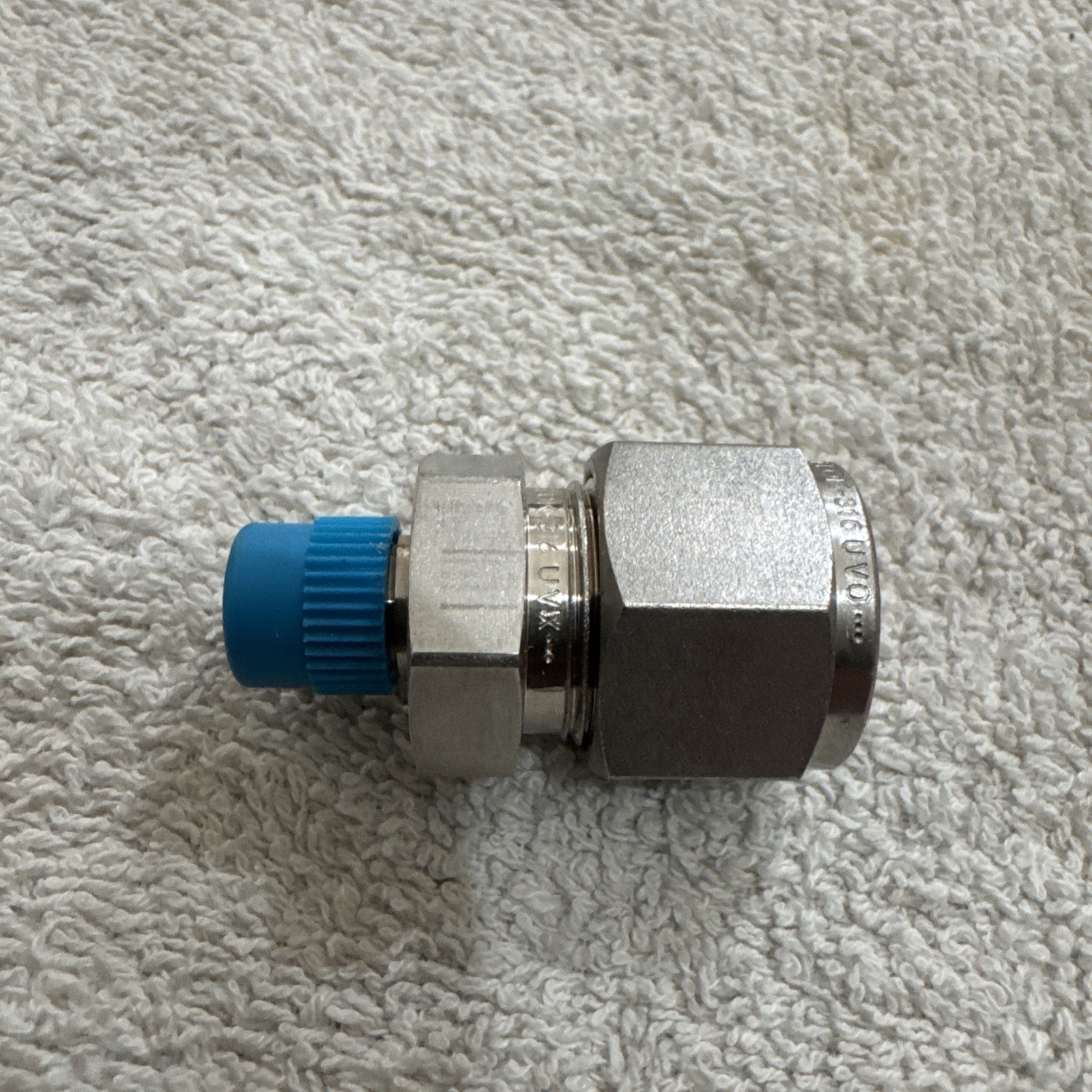 Swagelok Male Connector 1/2 in. Tube OD x 1/8 in. Male NPT  SS-810-1-2