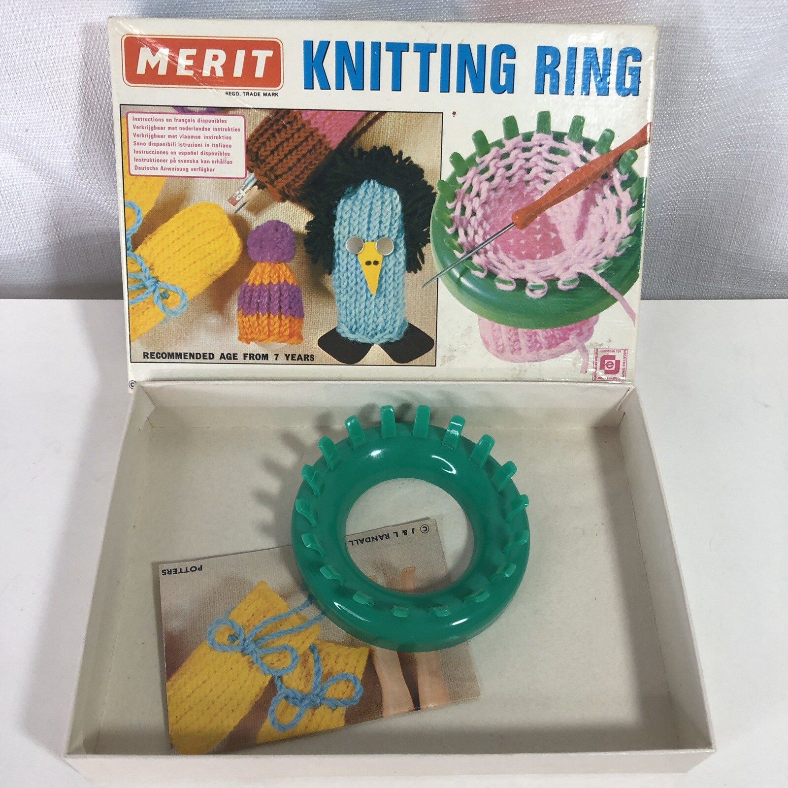 Merit Knitting Ring Vintage Made England w/Box Instructions Crafts Potters Bar