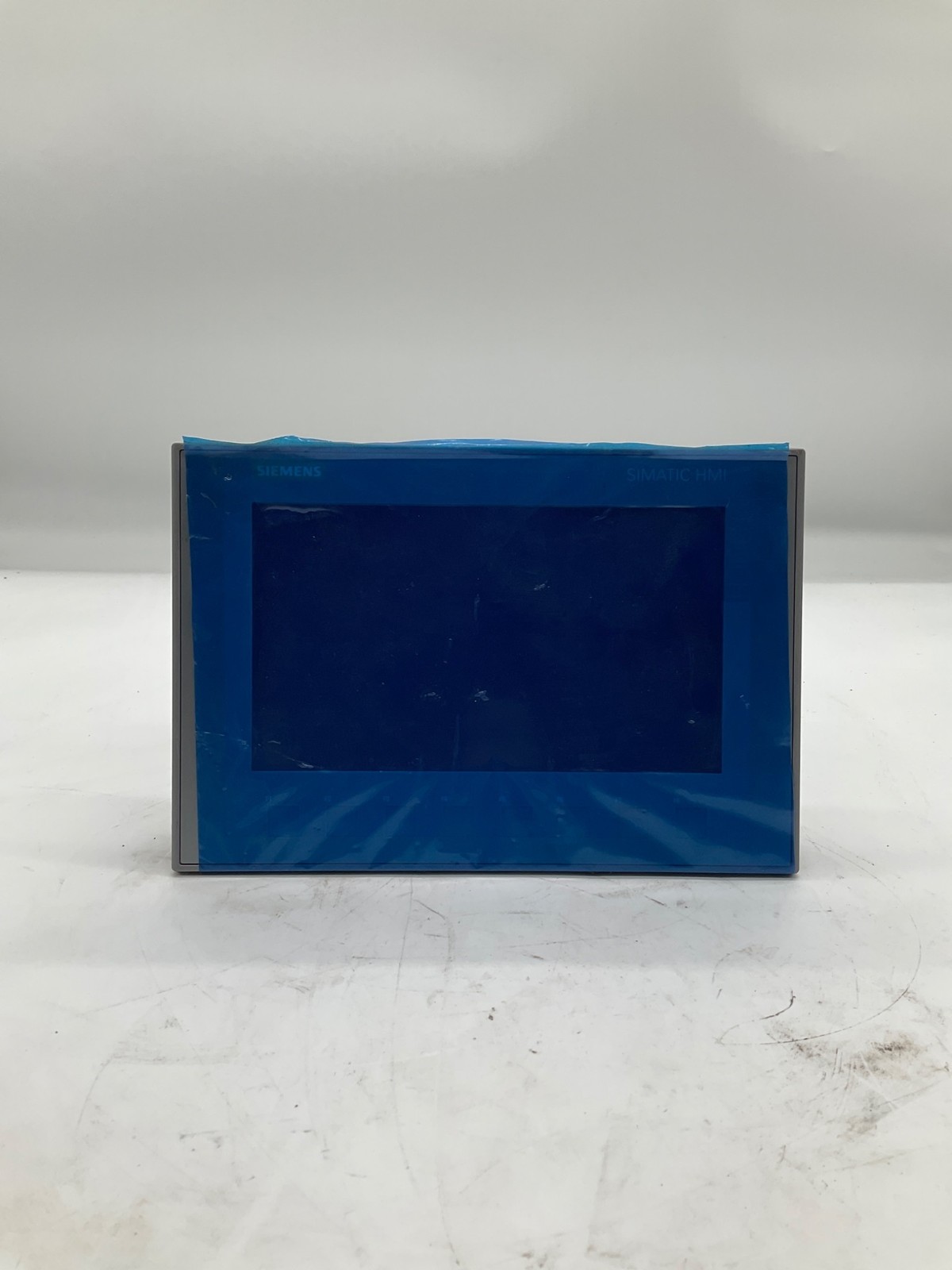 SIEMENS 6AV2123-2JB03-0AX0 SIMATIC HMI KTP900 Basic Panel USED