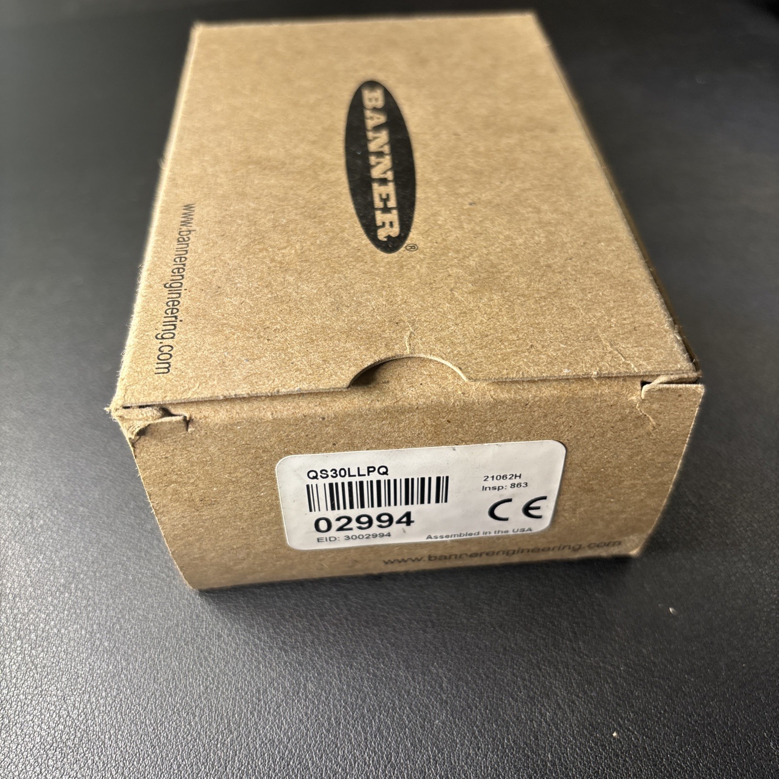 New In Box BANNER QS30LLPQ Photoelectric Switch 02994