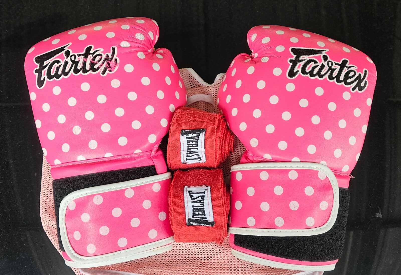 FAIRTEX Leather Boxing Gloves Pink Polka Dot MUAY THAI KICK BOXING 12OZ