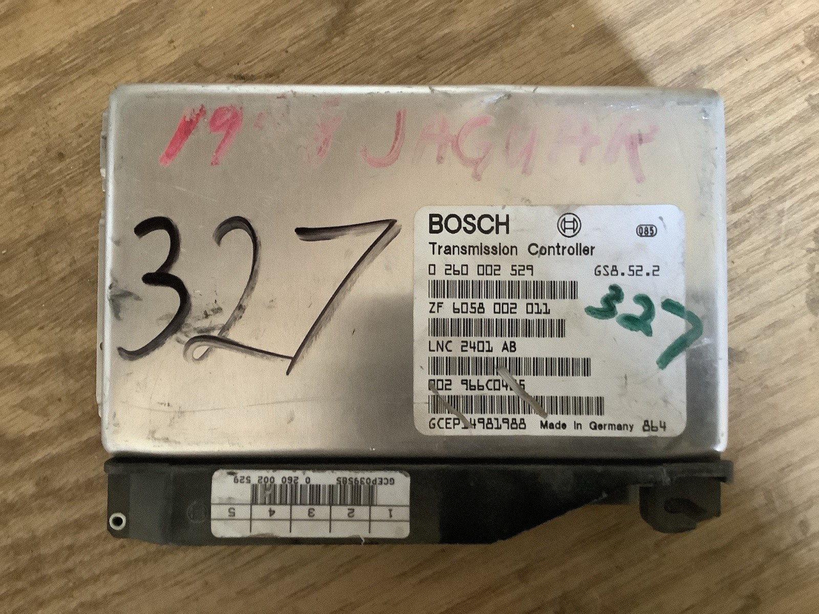1998 Jaguar XJ8 Transmission Control Module 0 260 002 529
