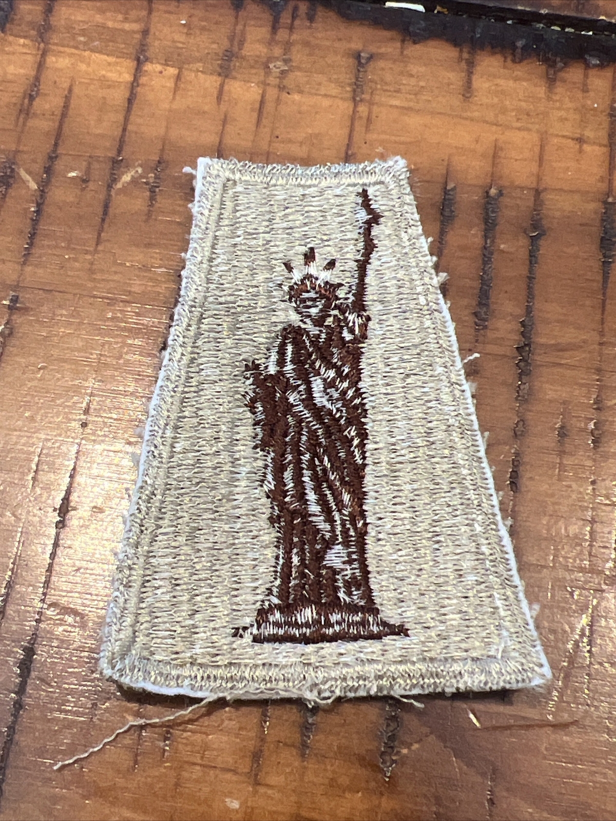 77th Infantry Division / Sustainment Brigade U.S. Army Shoulder Patch Insignia