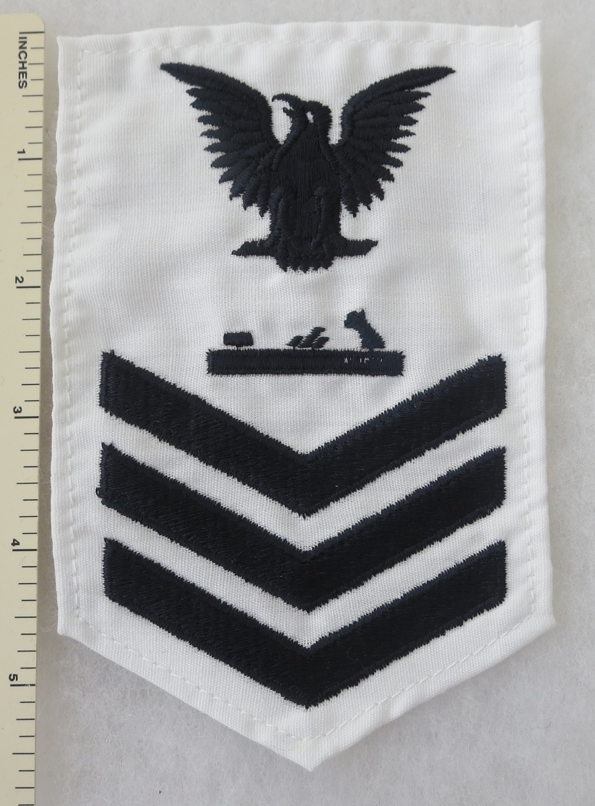US NAVY PATTERNMAKER PETTY OFFICER PO RATE PATCH on White ORIGINAL