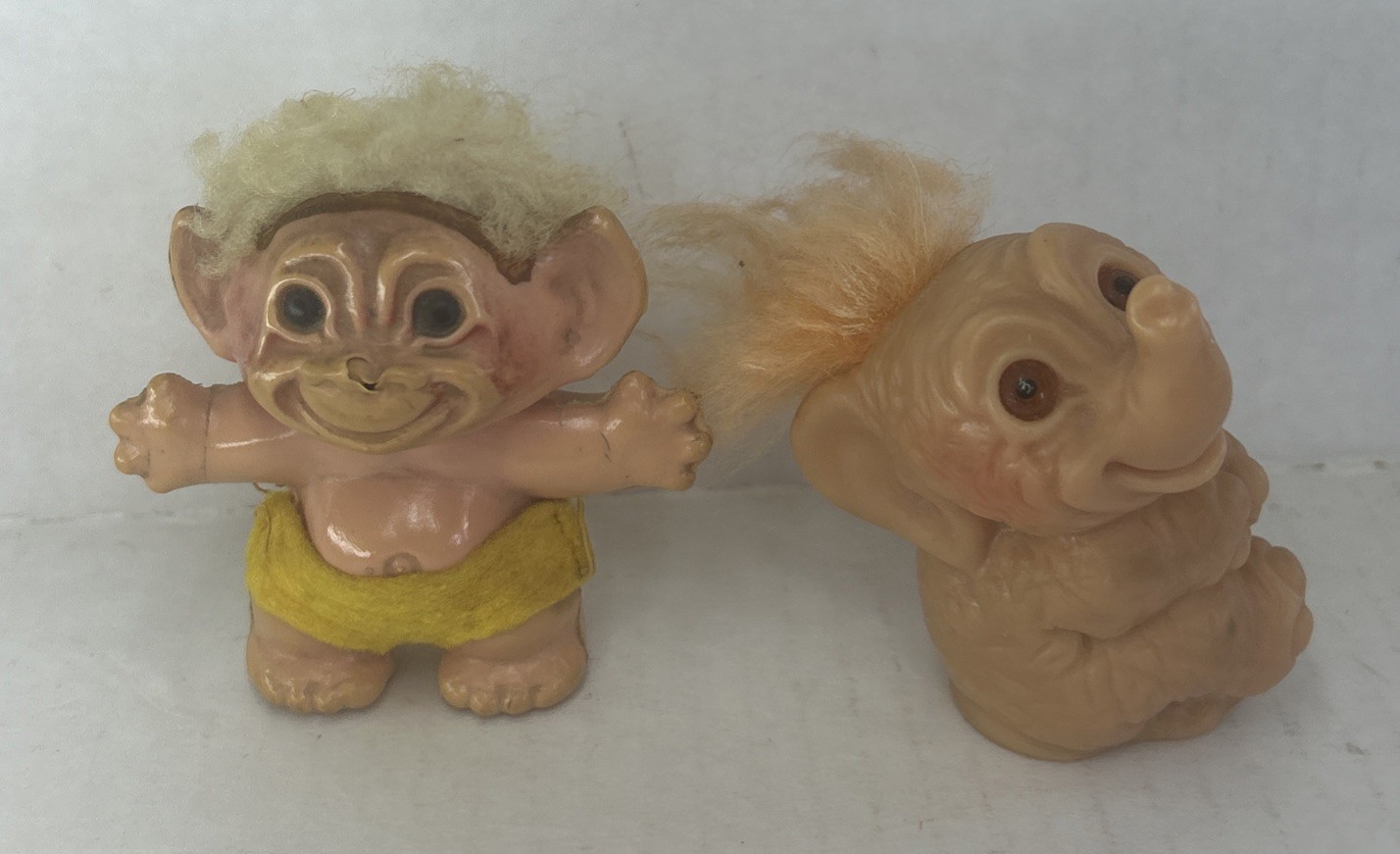 Vtg 1964 Dam Things 2 Caveman Boy Yellow & Elephant Collectible Pocket  3” Markd