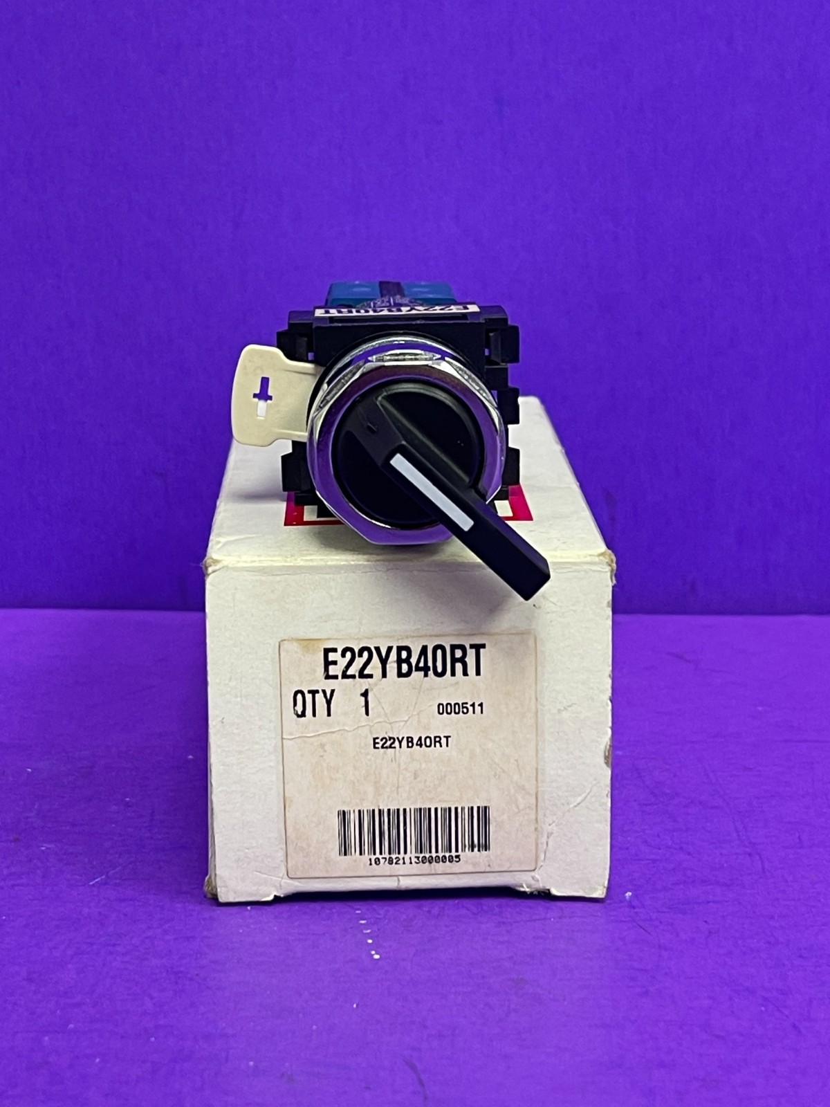 Cutler Hammer E22YB40RT 3 Position Selector Switch