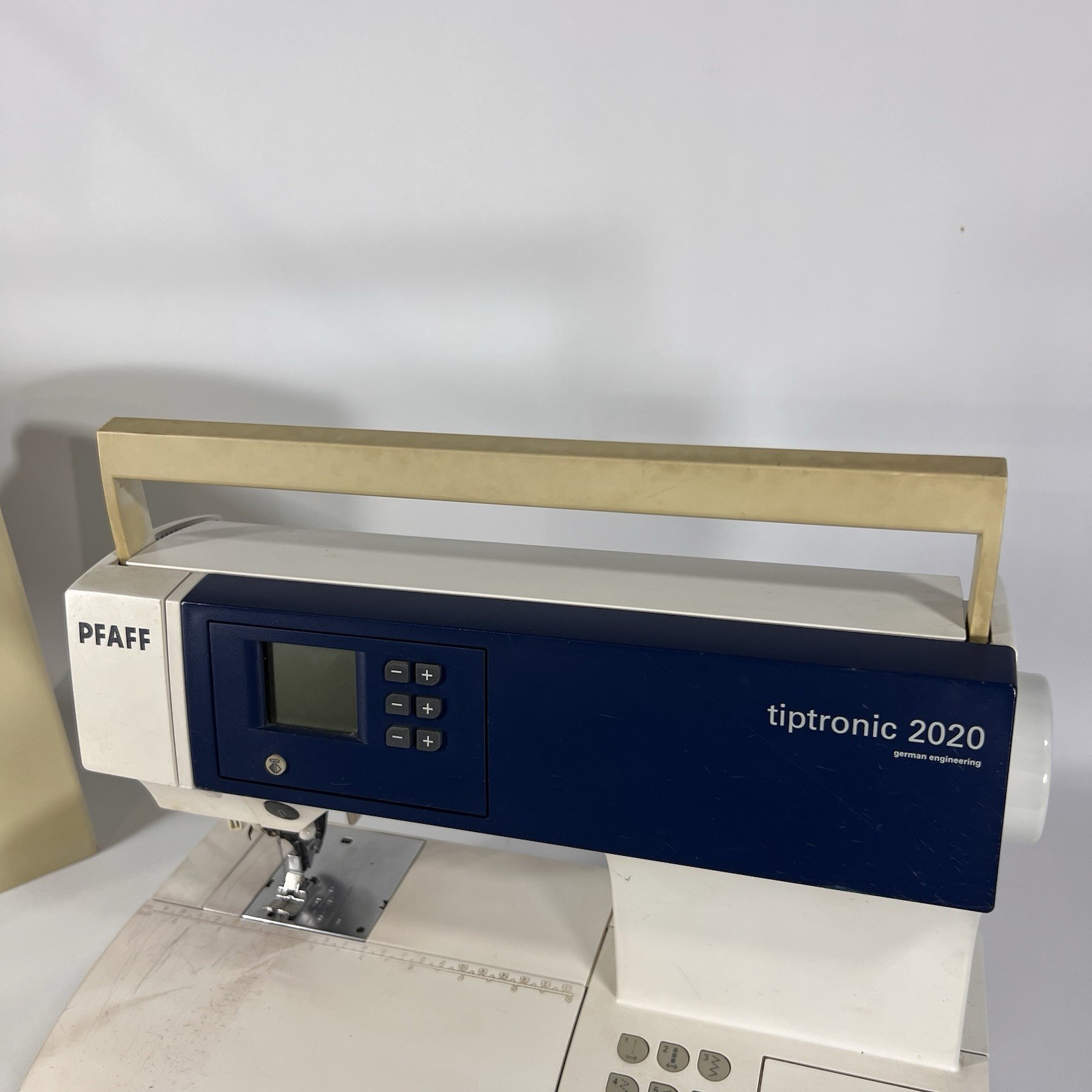 PFAFF Tiptronic 2020 Sewing Machine Tested Working