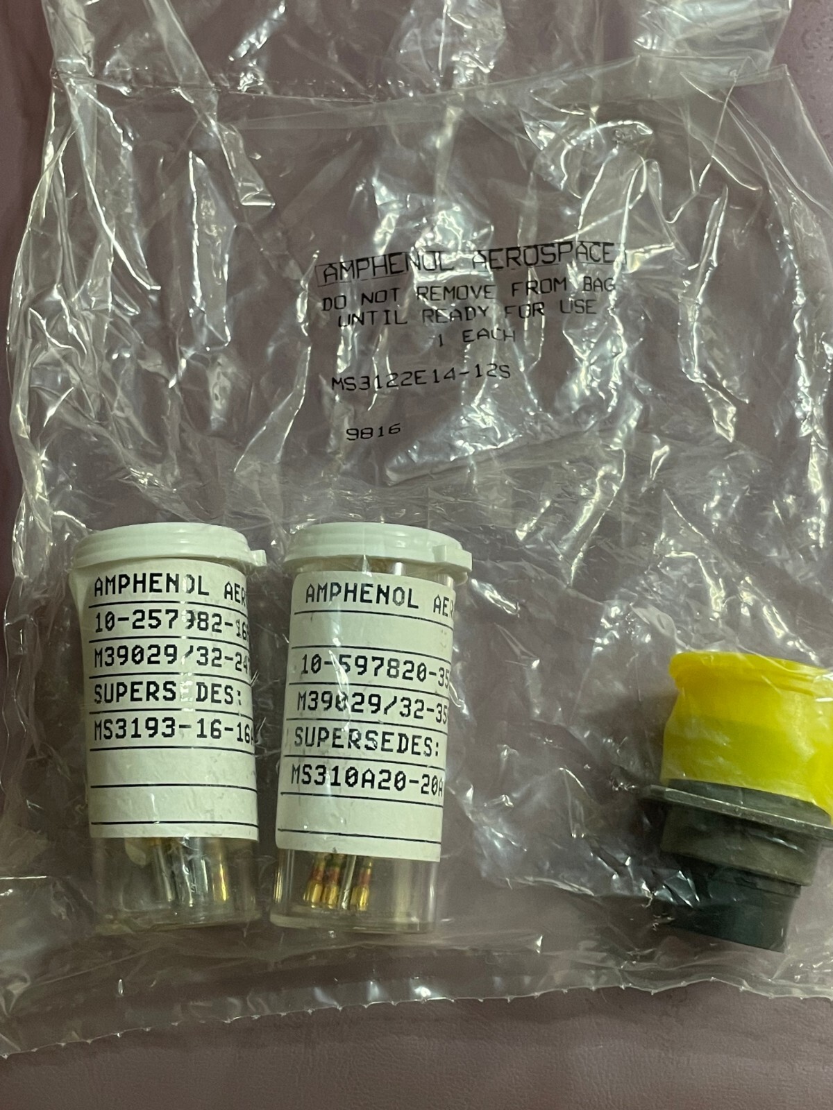 AMPHENOL MS3122E14-12S