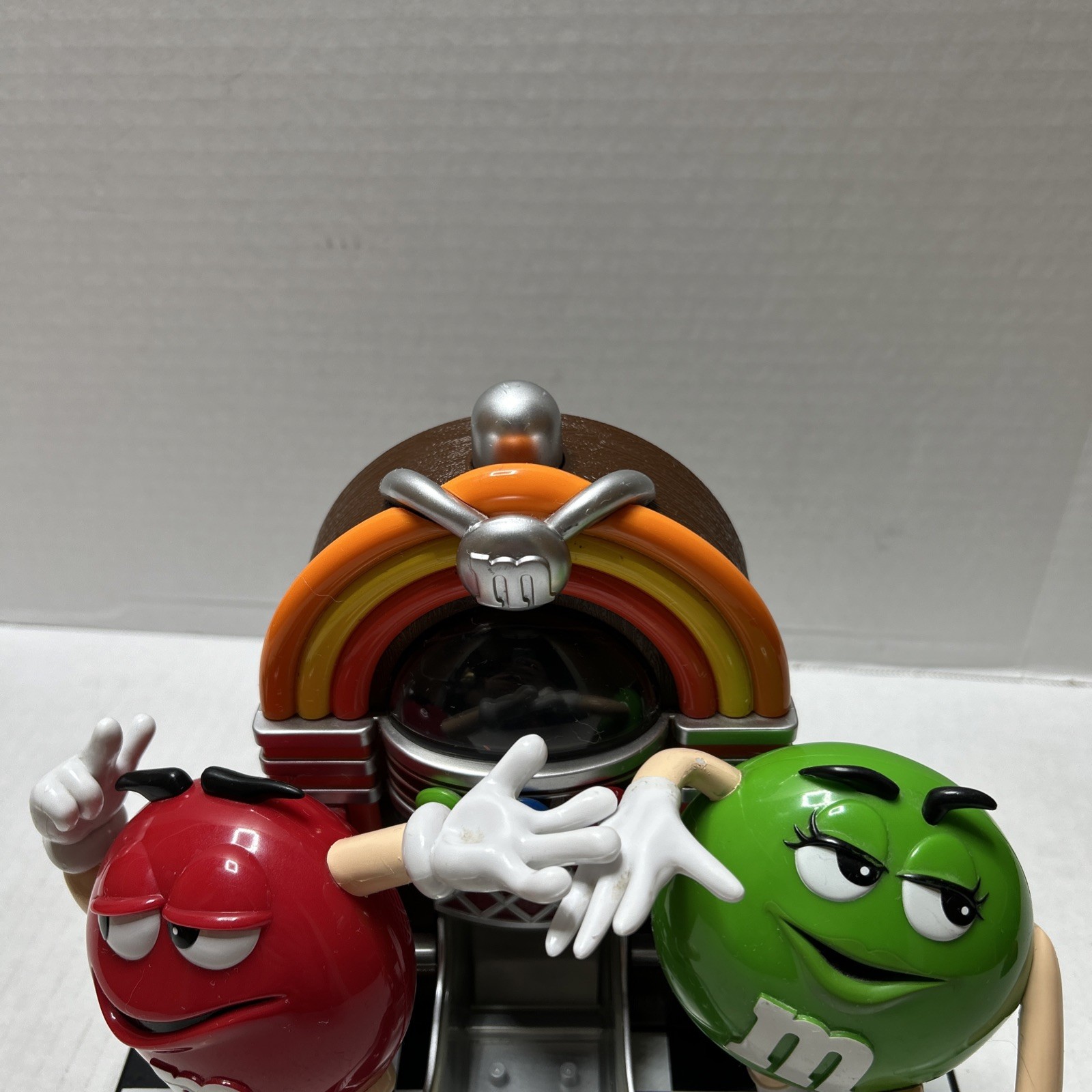 M&M’s Collectible JukeBox Candy /Nut Dispenser