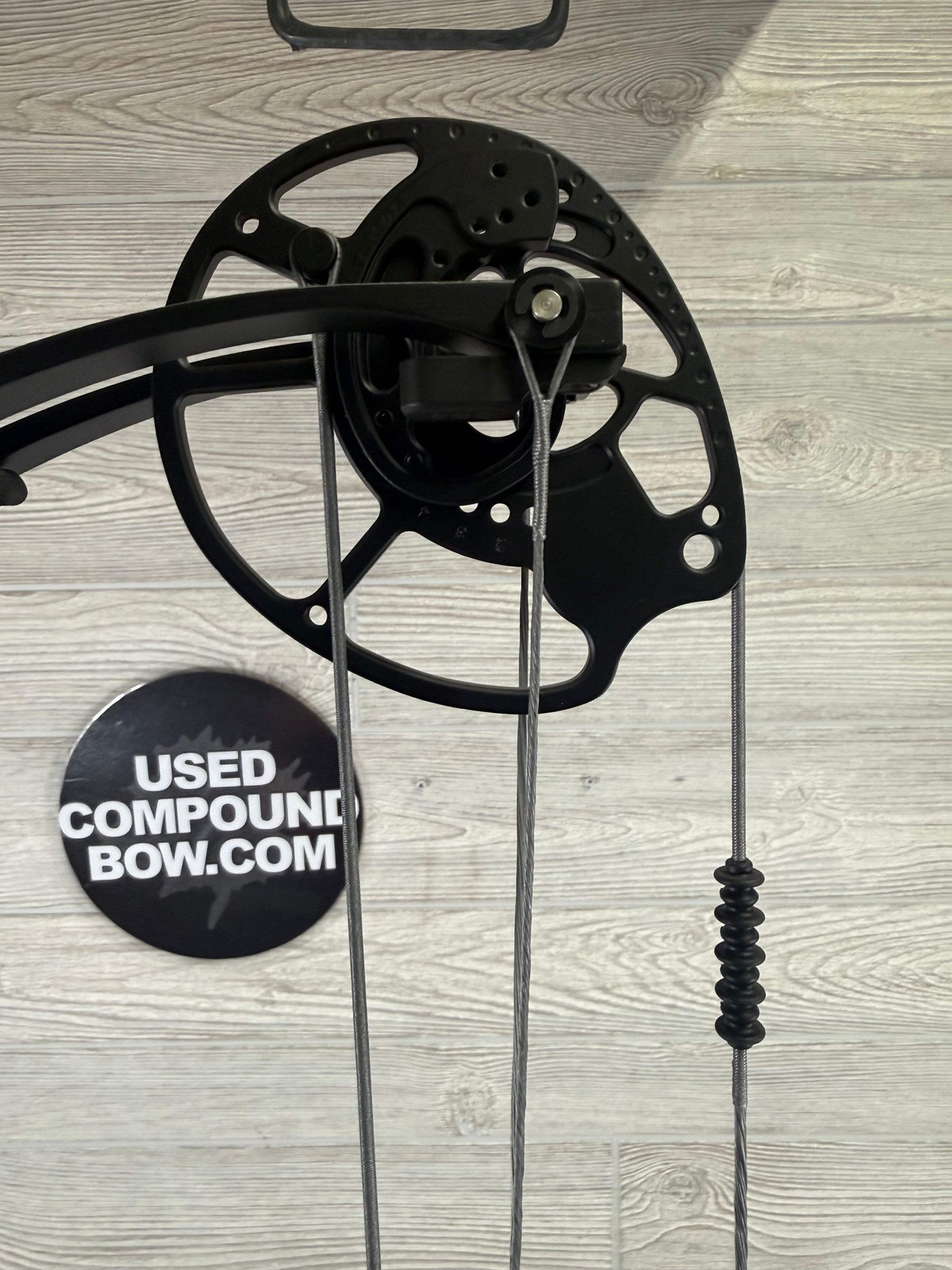 Elite Basin Left Handed Black 20-70lbs Bow Pkg