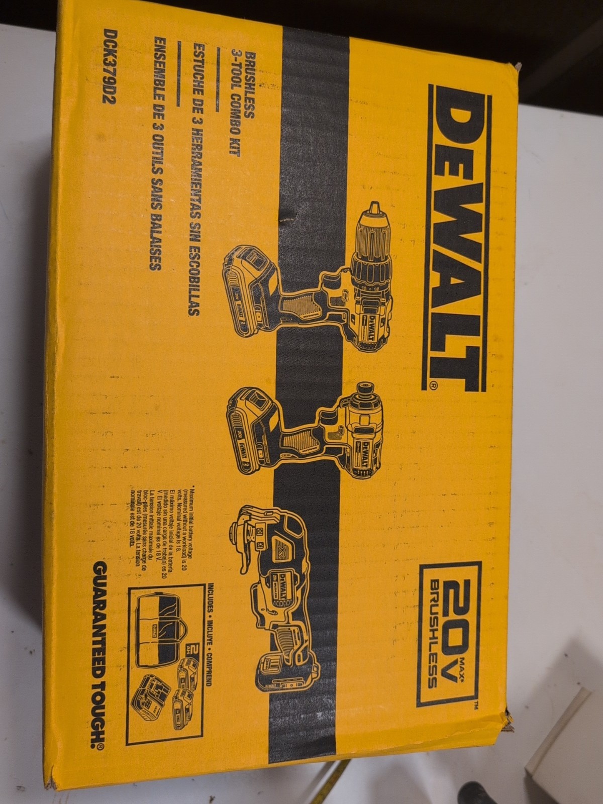 New - DEWALT 20V MAX Brushless Cordless 3 Tool Combo Kit DCK379D2