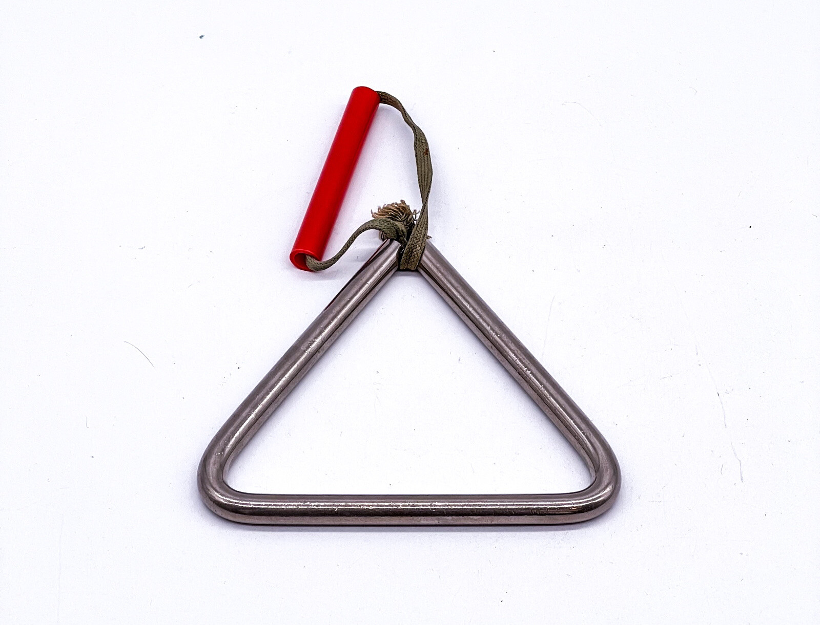 Triangle with Metal Loop, without Mallets (10.5 x 9.5 cm)