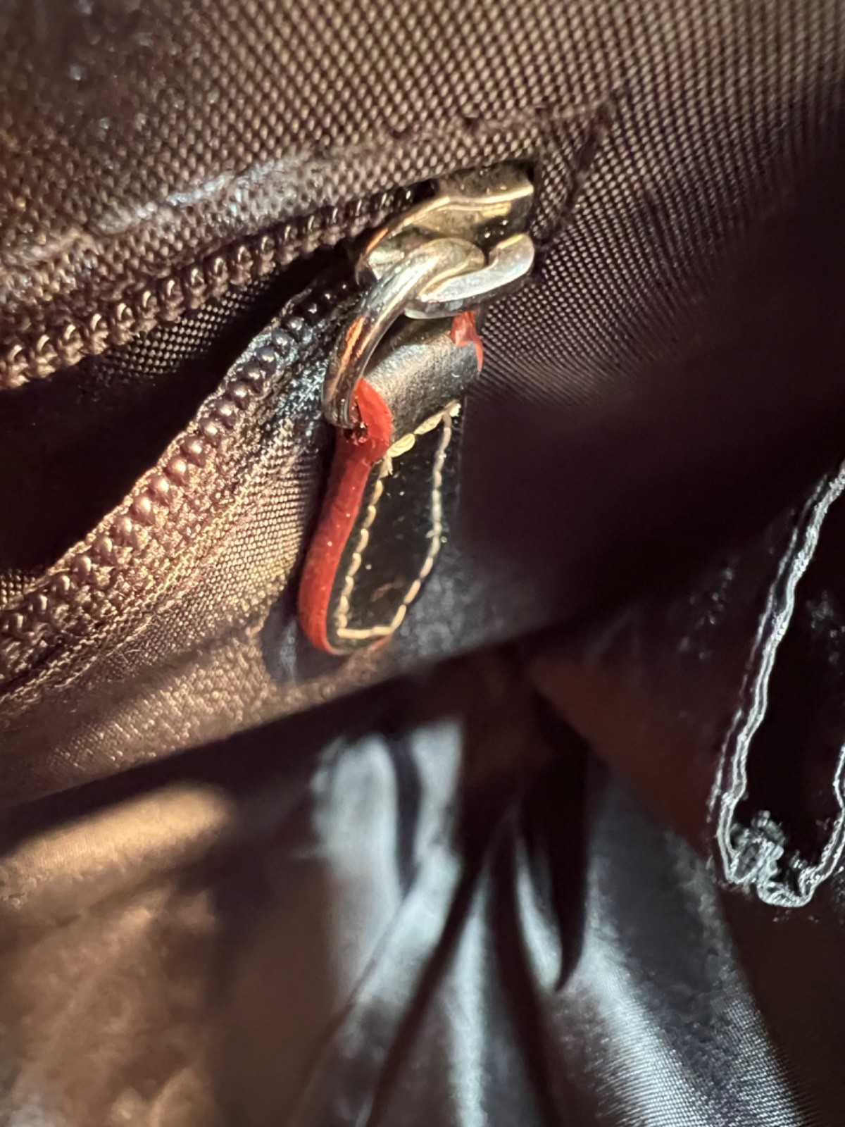 Lodis Black Leather Laptop Briefcase Solid Zipper Closure Shoulder Strap Red/Blk