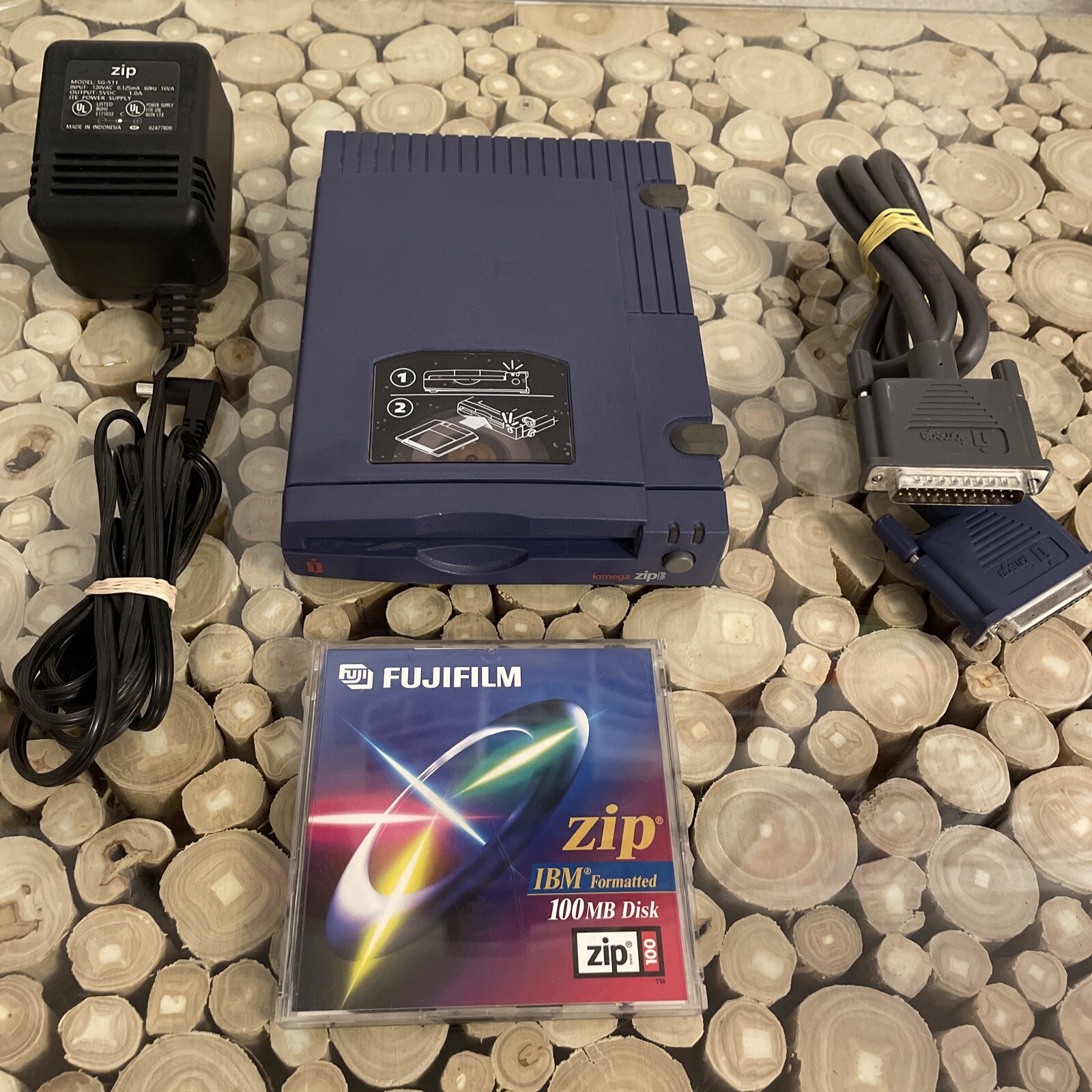 Iomega Zip 100 External Parallel Port Disk External Drive Z100P2 w/Power Supply